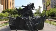 Teaser Bild von Blizzard: Enthüllung und Making Of der Statue von Arthas in China